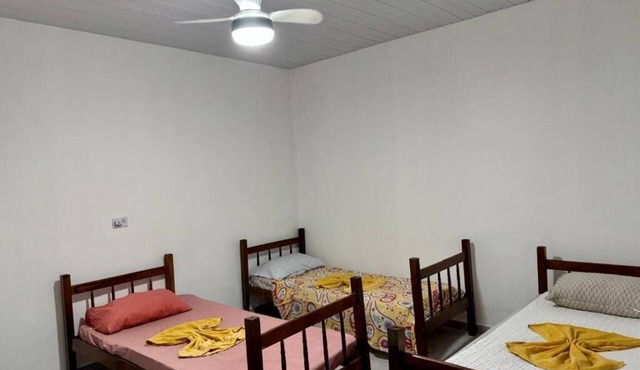 Branyl Capivari SP Inn - Quadruple Room with Shared Bathroom 2