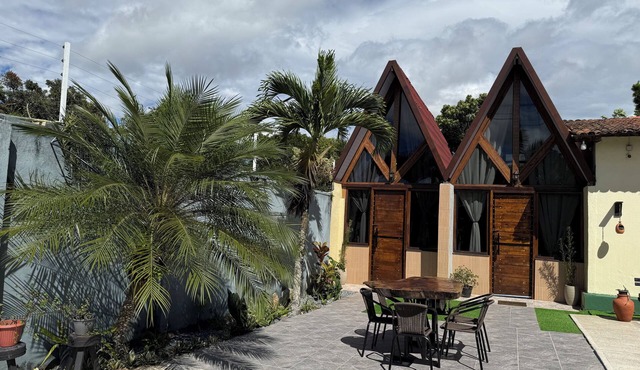 BRUMA LEVE CHALETS IN UBAJARA CE, ACCEPTS YOUR PET NEAR TRAILS AND WATERFALLS.