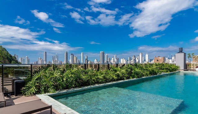 Building With Swimming Pool Next to Balneario Shopping in BC - TSO