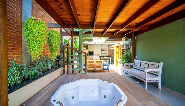 Bz21 House with Jacuzzi and barbecue