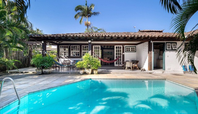 Bz39 House with private pool 300m from the beach!