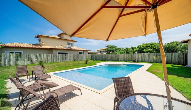BZ68 Rua das Pedras, House with pool