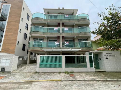 Cód 36 - Apartamento a 80 metros do Mar