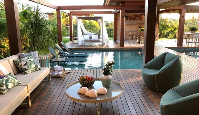 Casa Praia do Forte, High Luxury, 5 suites, decorated, Cond. The sea side, outbuilding
