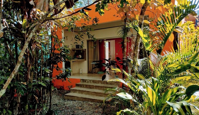 Cabana Completa em Arraial D'ajuda. Acomoda 2. Próxima às Praias Pitinga e Taipe