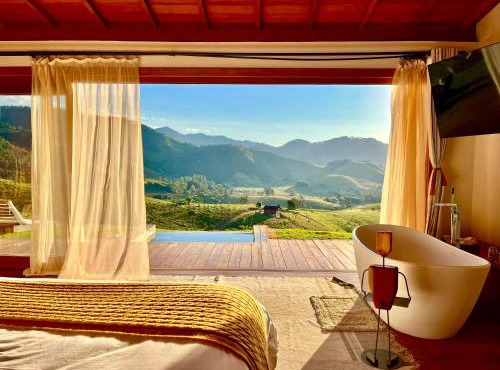 Cabana Girassol com piscina aquecida e cesta para café da manhã