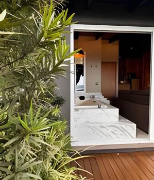 Cabana romântica com Jacuzzi ao lado de Gramado!
