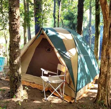 Cachoeira da Gomeira Hospedaria Camping