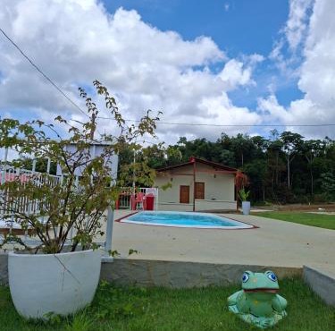 Cachoeira e Pousada dos Pássaros