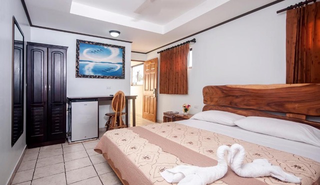 Cadillac Rock Beach Hotel