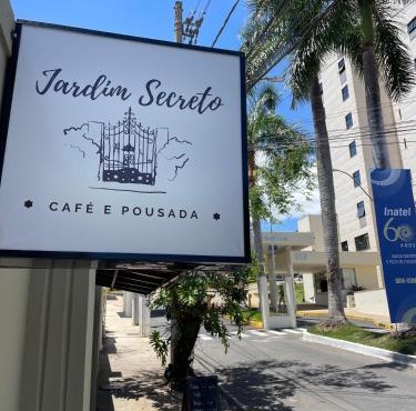 Café e Pousada Jardim Secreto