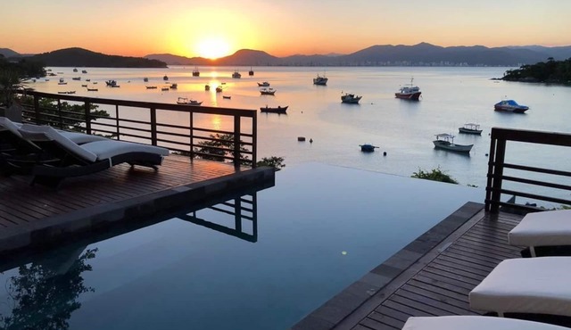 Caixa D'aço Exclusive Hotel