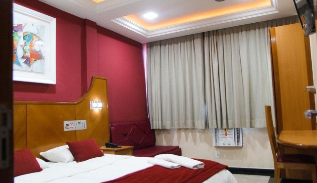 Capri Hotel