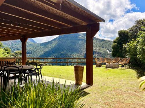 Casa 04 Monte Boa Vista - Conforto com Piscina Privativa, Sauna e Lareira