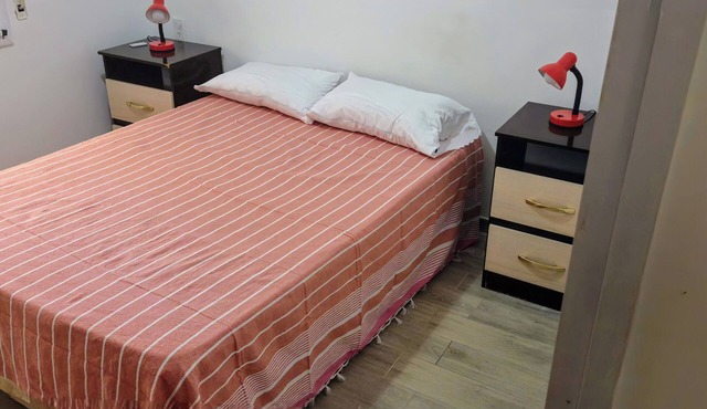 casa 1 dormitorio y sala de estar con capacidad 4 personas más, AC , con WiFi,