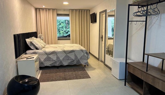 Casa 3 Quartos no Sítio Toca da Onça com Piscina, Saúna, Hidro Massagem, Sala de Jogos, Lago, Wi-fi