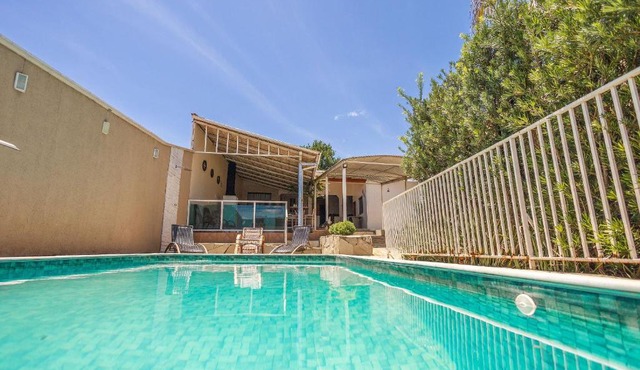 Casa 4 Quartos c/Varanda Gourmet e Piscina