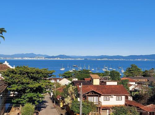 Casa 4 quartos com piscina, até 9 pessoas, em Santo Antônio de Lisboa - Floripa