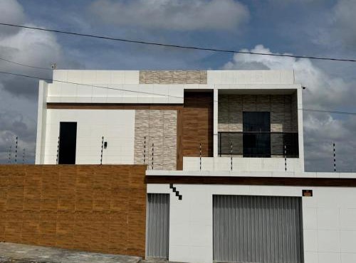 Casa 4 quartos, piscina privativa, 3 suíte geradeila smart tv ar-condicionado