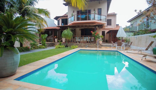 Casa a 50m da Praia de Itacoatiara-Niteroi/RJ