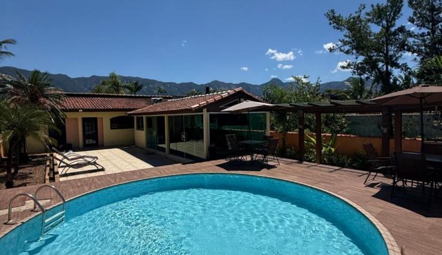 Casa Aconchegante com 6 Dormitórios- Condominio Morada da Praia