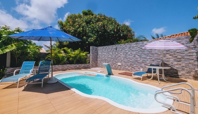 Casa aconchegante com Wi-Fi e piscina prox a praia