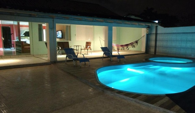Casa aconchegante com piscina