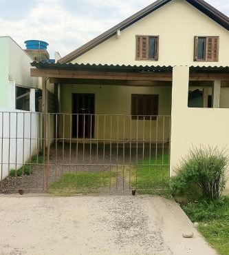 Casa Ampla em Capão Novo 2 Pátios com Churrasqueira 3 Vagas Estacionamento