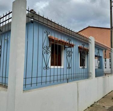 Casa Azul da Bocaina em São José do Barreiro