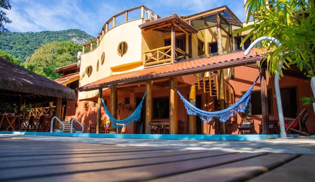Casa Bonita Hospedagem e Café