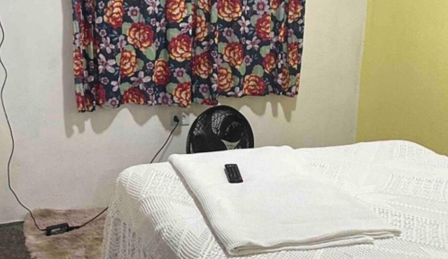 Casa Bromélia ! A 10 a 15 Minutos do Centro Caminhado