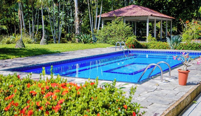 Casa c Wifi, churrasq, pisc, redário, Pet friendly