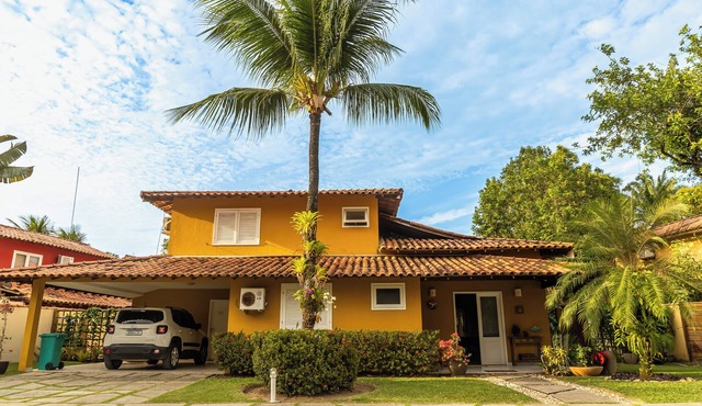 Casa Cajueiro, ideal for families, with daily cleaning, just steps from the beach and Eco Park.