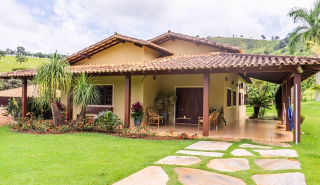 CASA CAPITÓLIO/ESCARPAS- Morada da Onça e Piscin
