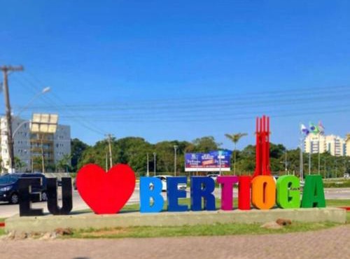 Casa Centro de Bertioga - SP terrea 300 metros da praia - Marcondes 05