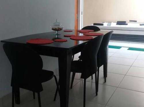 Casa com 2 quartos e banheira de Hidromassagem