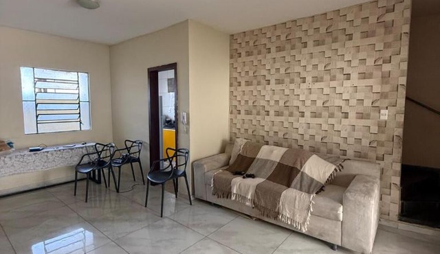 Casa com 3 quartos no Palmeiras perto do Buritis