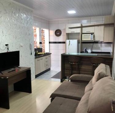 Casa com AR COND. em todos os comodos mobiliada