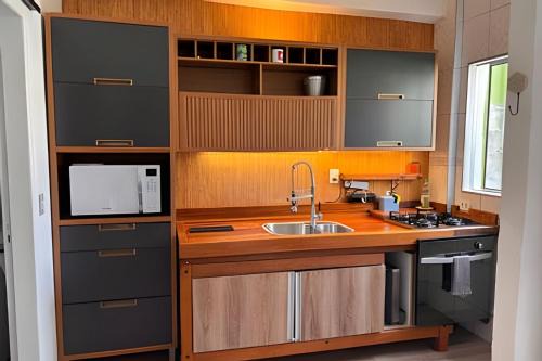 Casa com ar condicionado com rede.