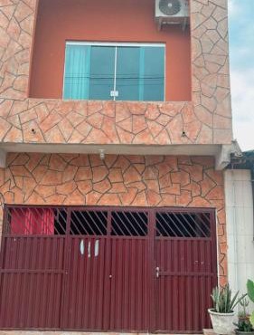 Casa com motorista somente pra cop 30