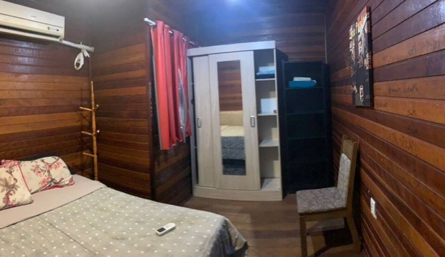 Casa com Piscina Bairro Santana, 2 Vagas na Garagem!