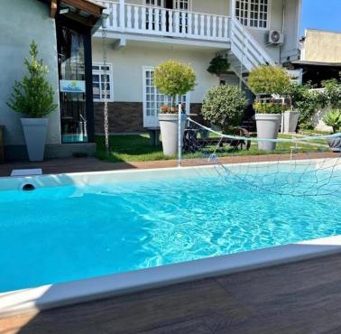 Casa com piscina Aquecida Balneário Camboriú CasaAlbertiBc