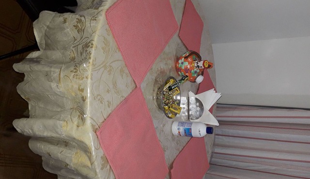 Casa com Piscina, 3 Qtos, Cabe 10 Pessoas. Próximo ao Shopping Campo Grande