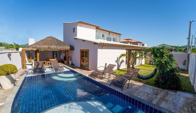 Casa com piscina 4 suites Bosque de Geriba