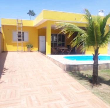 Casa com Piscina