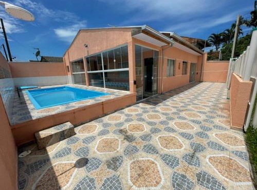 Casa com piscina em Ipanema - Pontal do Paraná