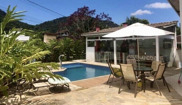Casa com Piscina
