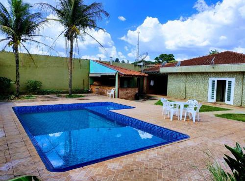 Casa com piscina - Canto do Sábia