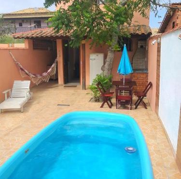 Casa com piscina e churrasqueira em Iguaba grande