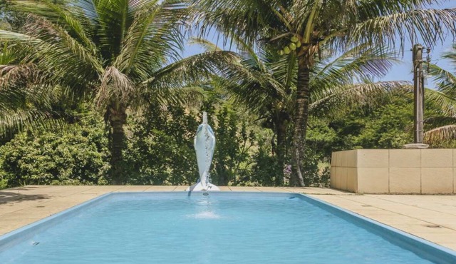 Casa com piscina e vista para montanha em Pirai